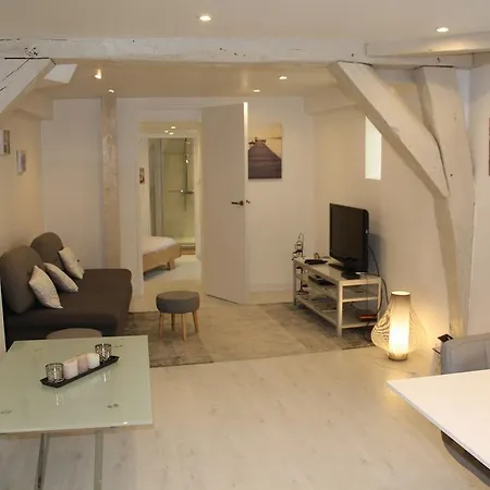L'amiral Sous Les Toits Apartman *